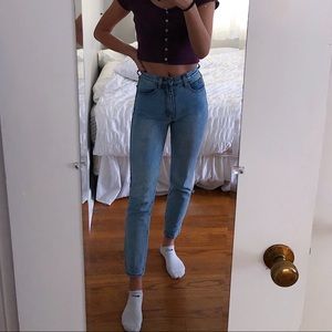 high waisted brandy melville jeans!